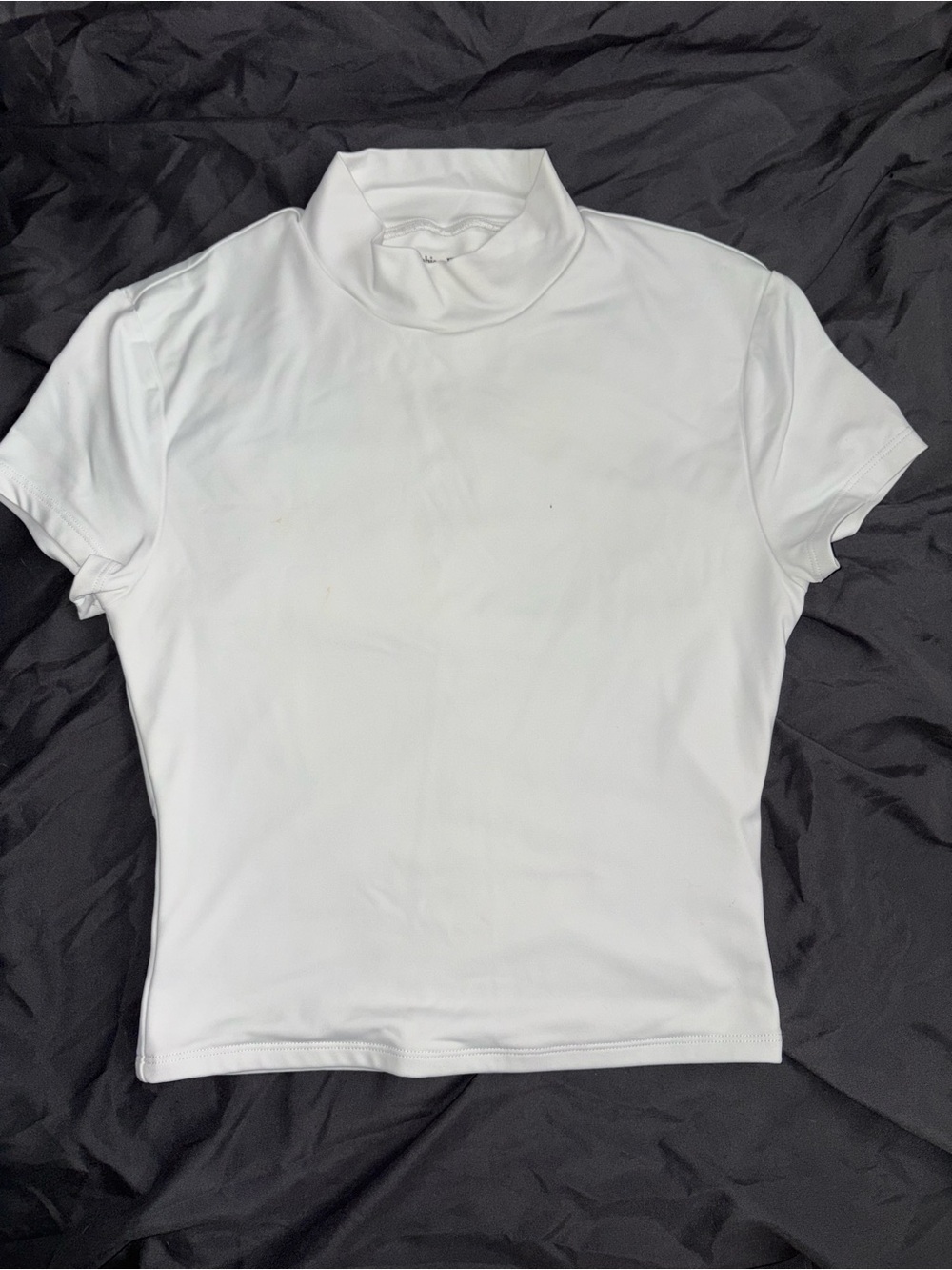 Abercrombie & Fitch White Short Sleeve Mock Neck Tee